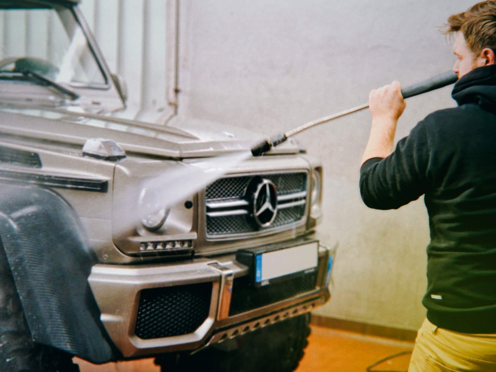 Autohaus und Geschäftskunden Fahrzeugaufbereitung Referenz 8 GF Lukas