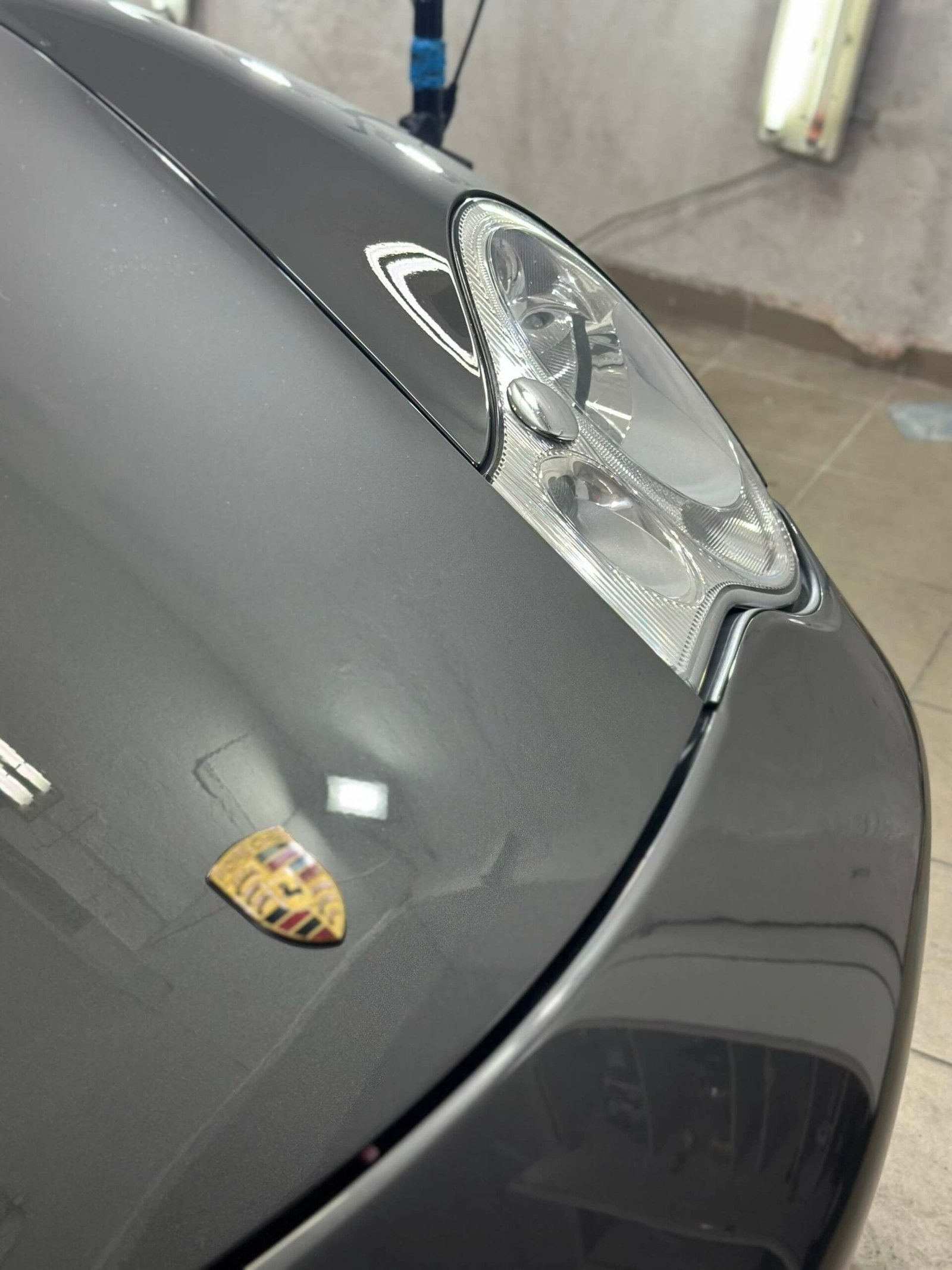Detailaufnahme an einem Porsche