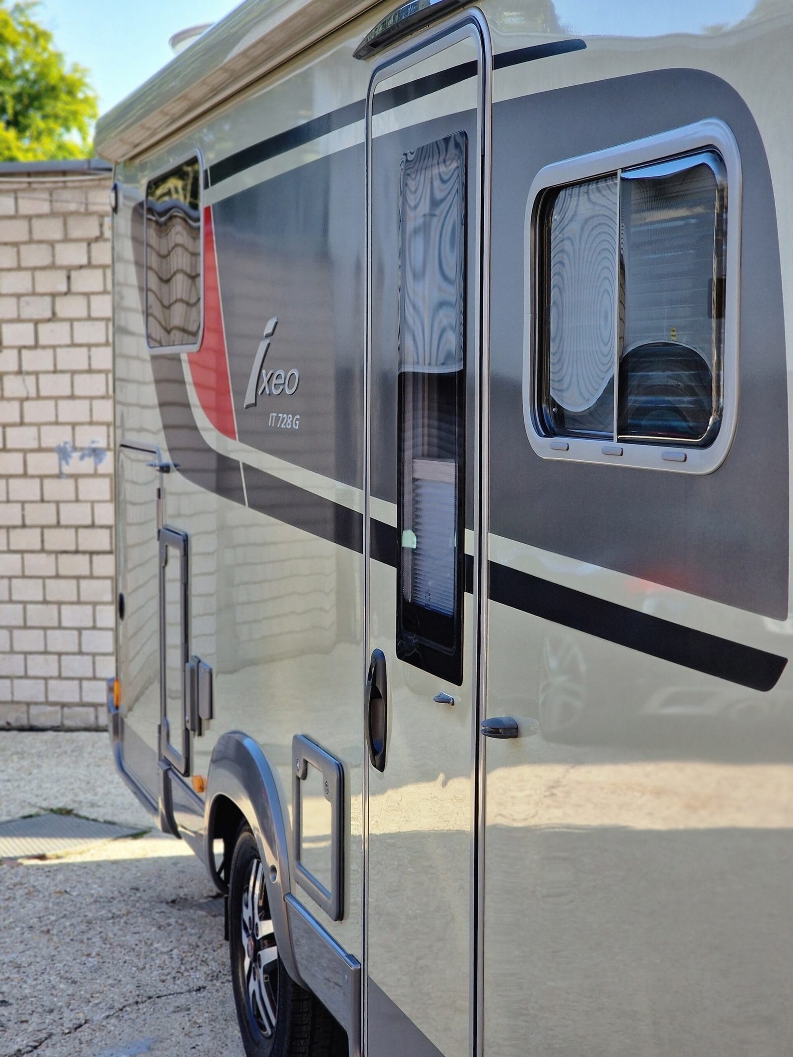 Wohnmobil und Caravan Aufbereitung Referenz 12 GF Lukas